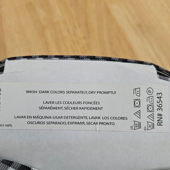 Van Heusen Non-Iron Long Sleeve Button Front Shirt Plaid sz L NIP - Picture 8 of 8